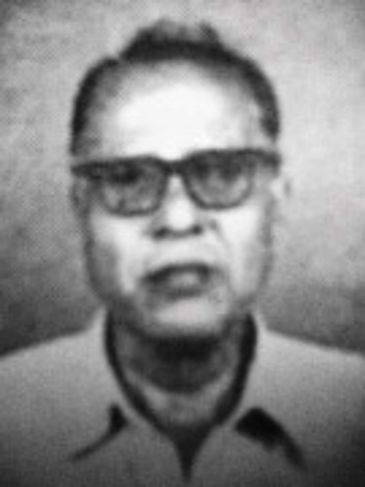 "காந்தி காதை பாடிய கவிக்கடல்' அரங்க.சீனிவாசன்