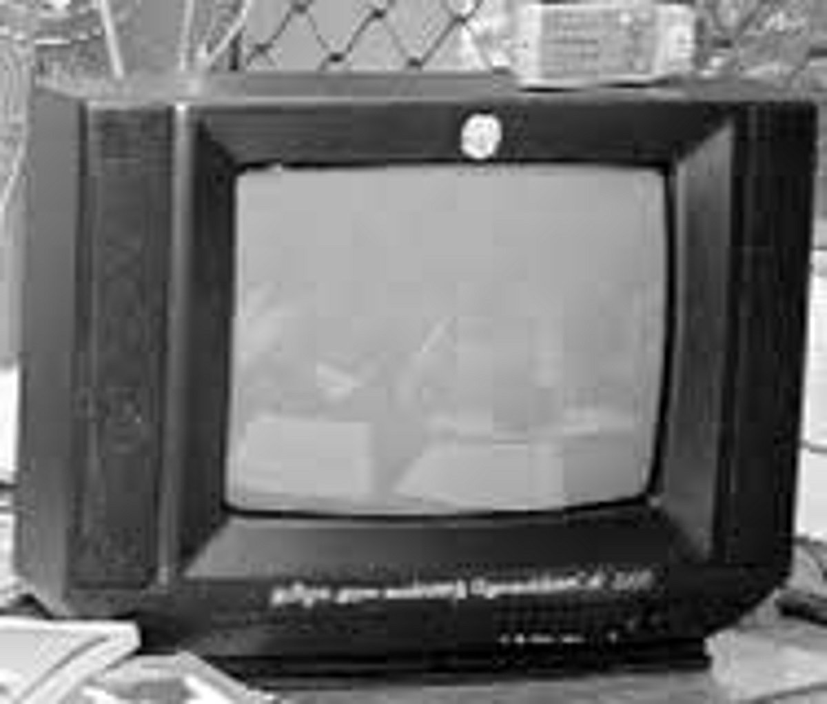 எல்காட் முடிவு: ஊழியர்கள் அதிருப்தி- இலவச டி.வி. கொள்முதலில் சிக்கல்?