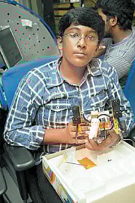 அறிவியல்: எந்திரா..!