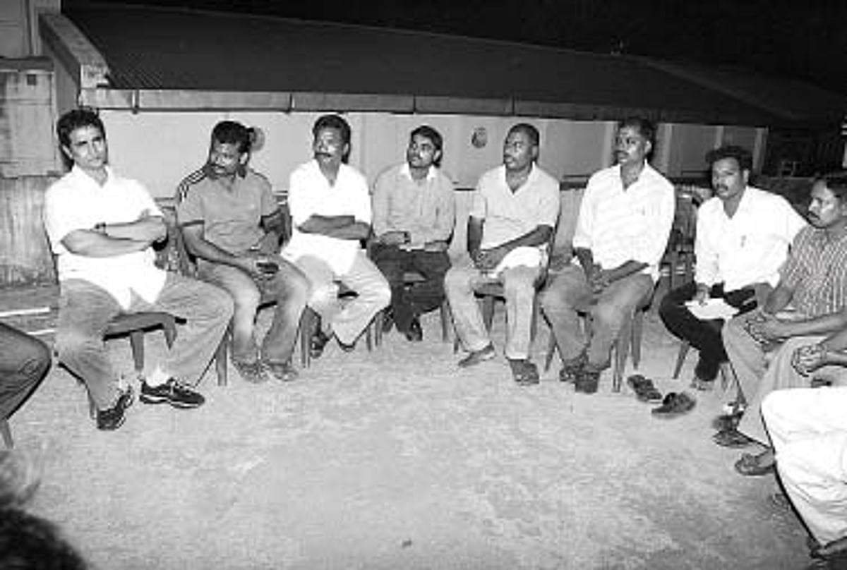 பாட்டுப் போராளி!