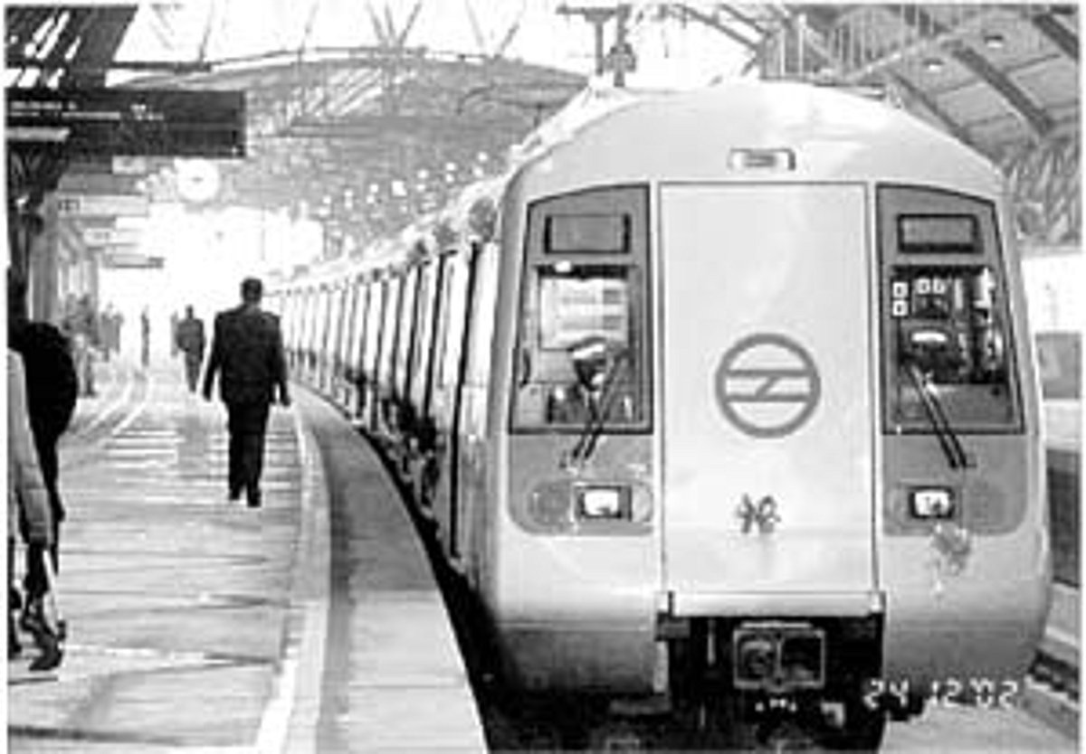 சென்னை மெட்ரோ ரயில் நிலையங்களில் வணிகத் தளங்கள்