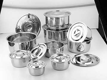 பாத்திரங்கள் பளபளக்க...