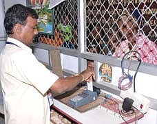 இந்த நாளில் அன்று (13.6.1953)சென்னை பஸ் ஸீஸன் டிக்கெட்; இன்னும் யோசனையில்தான் இருக்கிறது - மந்திரி தரும் தகவல்