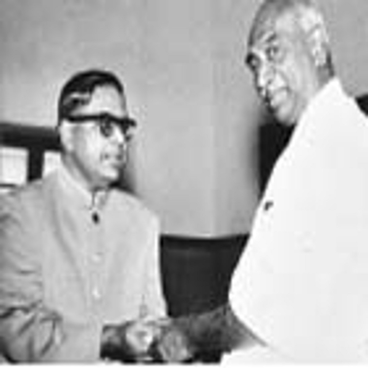 பாதி வெண்பாவில் பத்து அவதாரங்கள்!