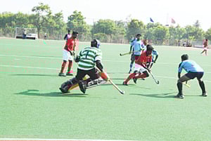 மாநில ஹாக்கி: நிஷாத் ஹாட்ரிக்கில் வருமான வரித்துறை வெற்றி
