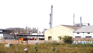 காக்களூர் தொழிற்பேட்டையில் மின் தட்டுப்பாடு உற்பத்தியாளர்கள் கடும் பாதிப்பு