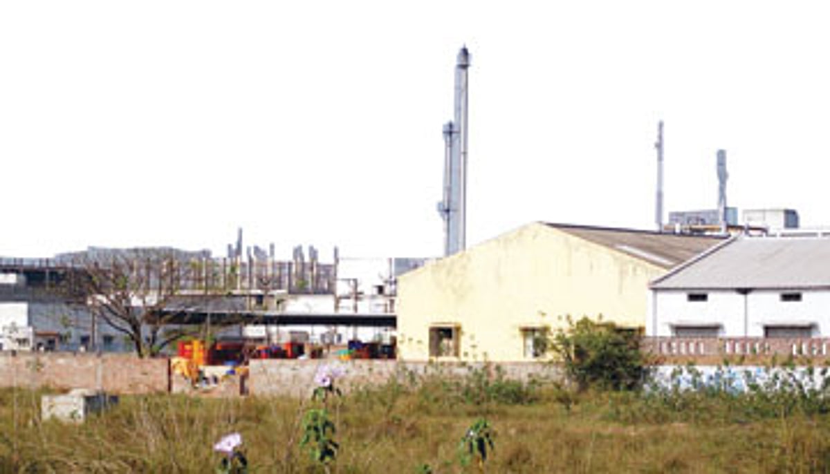 காக்களூர் தொழிற்பேட்டையில் மின் தட்டுப்பாடு உற்பத்தியாளர்கள் கடும் பாதிப்பு