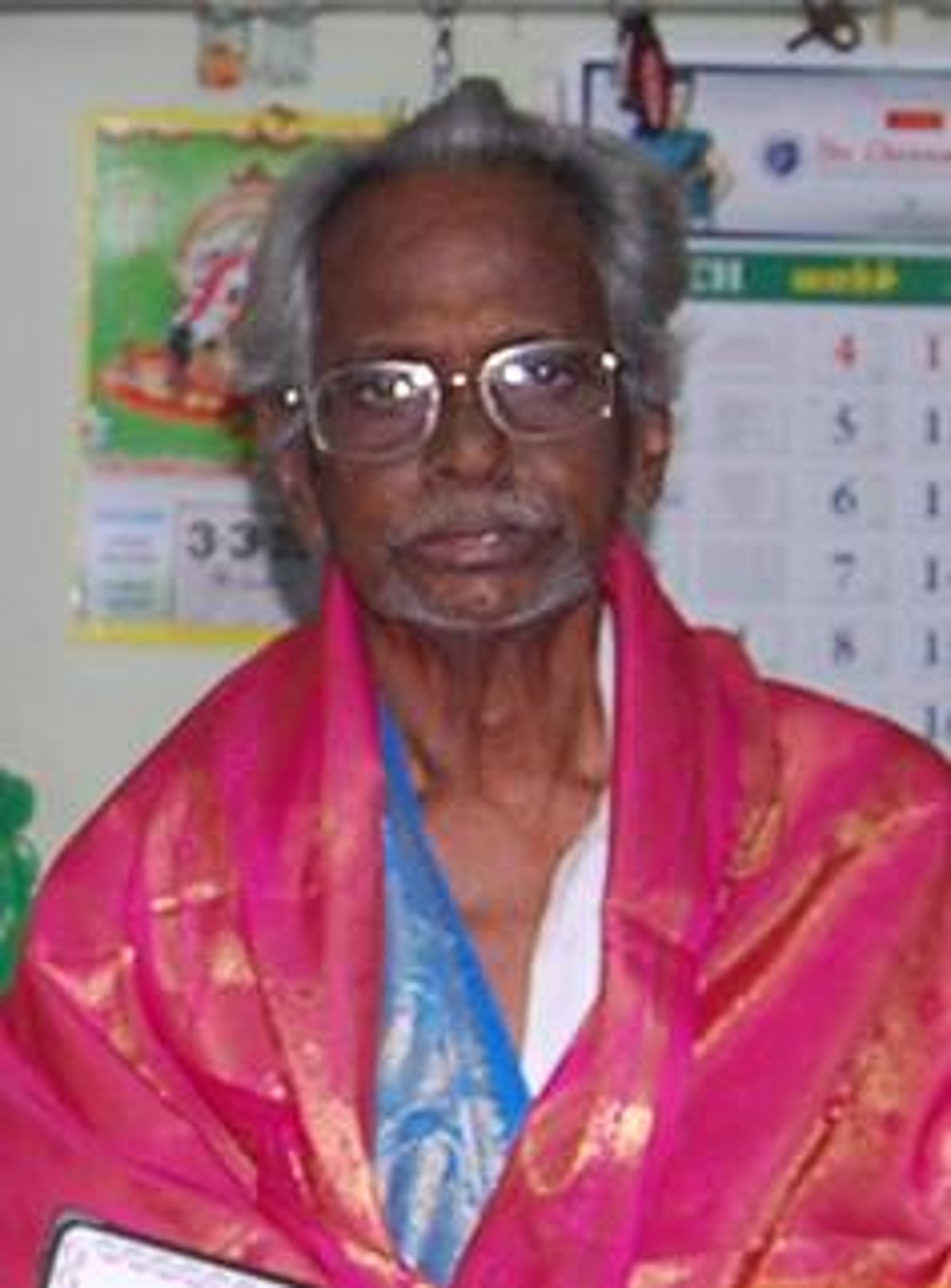 திருநள்ளாறு சோமசுந்தரம் முருகேசனுக்கு பிரான்ஸ் நாட்டின் செவாலியே விருது