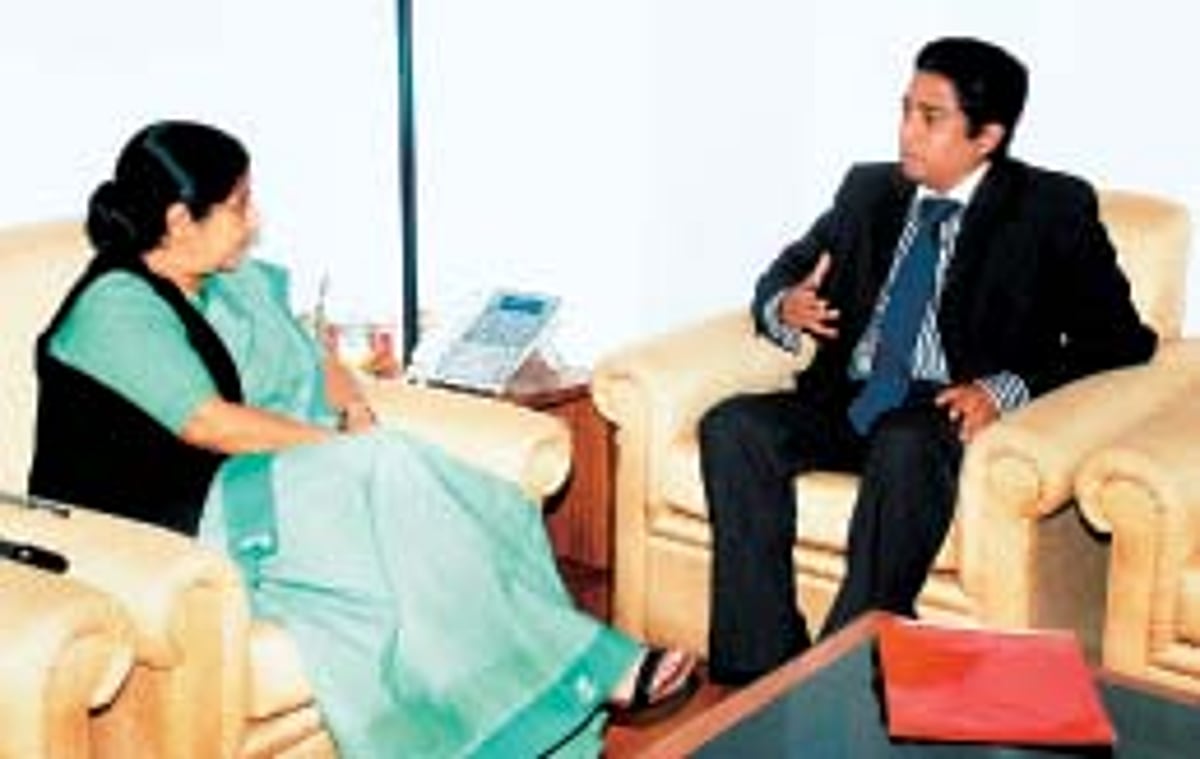 ராஜீவ் - ஜெயவர்த்தன ஒப்பந்தத்தை இந்தியா நிர்பந்திக்க வேண்டும்