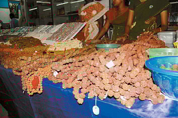 கண்காட்சி: ரத்த அழுத்தத்தைக் கட்டுப்படுத்தும் உத்திராட்சம்!