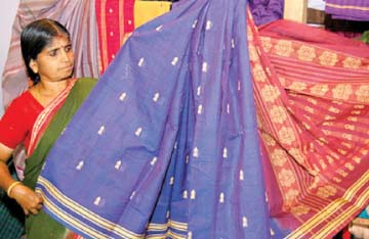 சோனியா சேலைகள்!