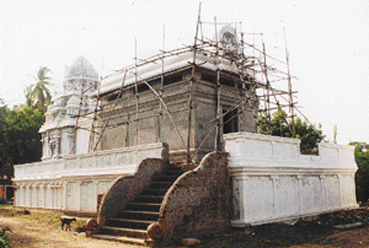 தொண்டு: ஊர் கூடி கோயில் கட்டுவோம்!