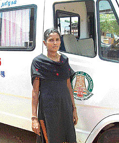 ஆம்புலன்ஸ் மங்கை!