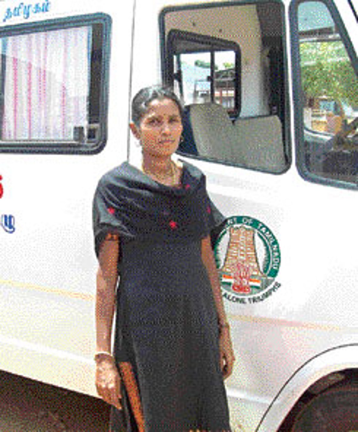 ஆம்புலன்ஸ் மங்கை!