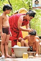 ஆரோக்கியம்: எண்ணெய்க் குளியலை மறக்கலாமா?