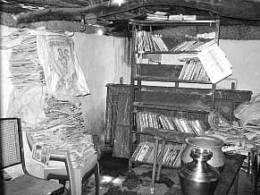 நூல்கள் உண்டு; கட்டடம் இல்லை