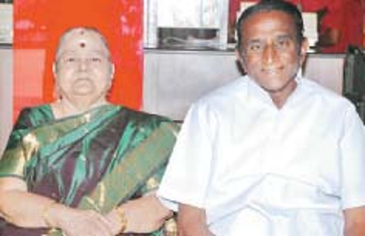 உதவி: தாத்தா காட்டிய வழியில்..!உதவி: தாத்தா காட்டிய வழியில்..!