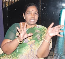 கணவரைவிட எனக்குத்தான் அதிக வோட்டு!