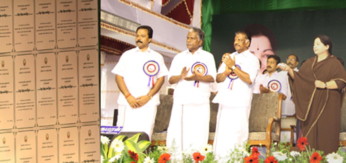 உள்ளத்திலும், உருவத்திலும் கருப்பானவர் விஜயகாந்த்: முதல்வர்