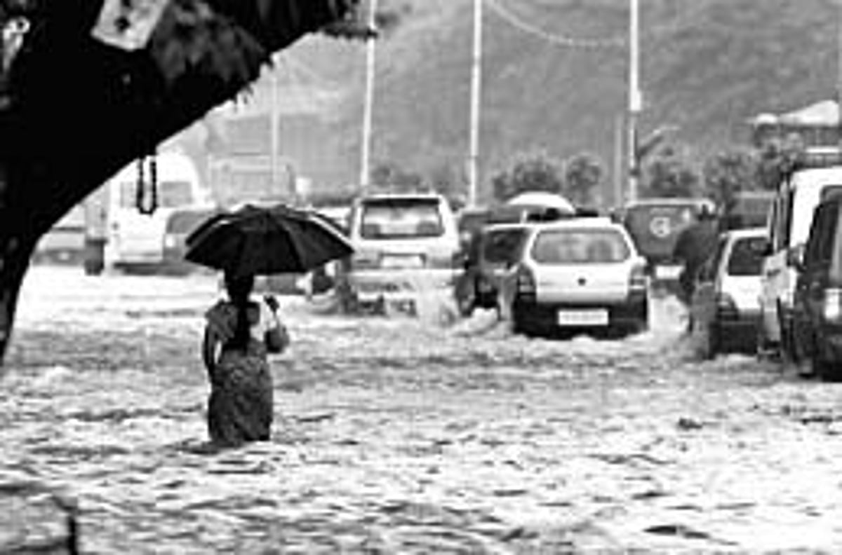 மழை ரெடி, மக்கள் ரெடியா?