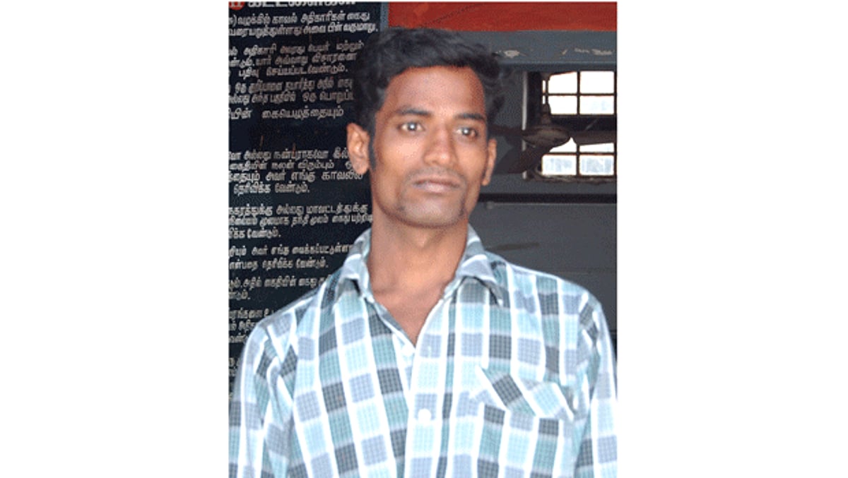 போலீஸாரை தாக்கிய திருட்டு வழக்கு குற்றவாளி குண்டர் சட்டத்தில் சிறையிலடைப்பு