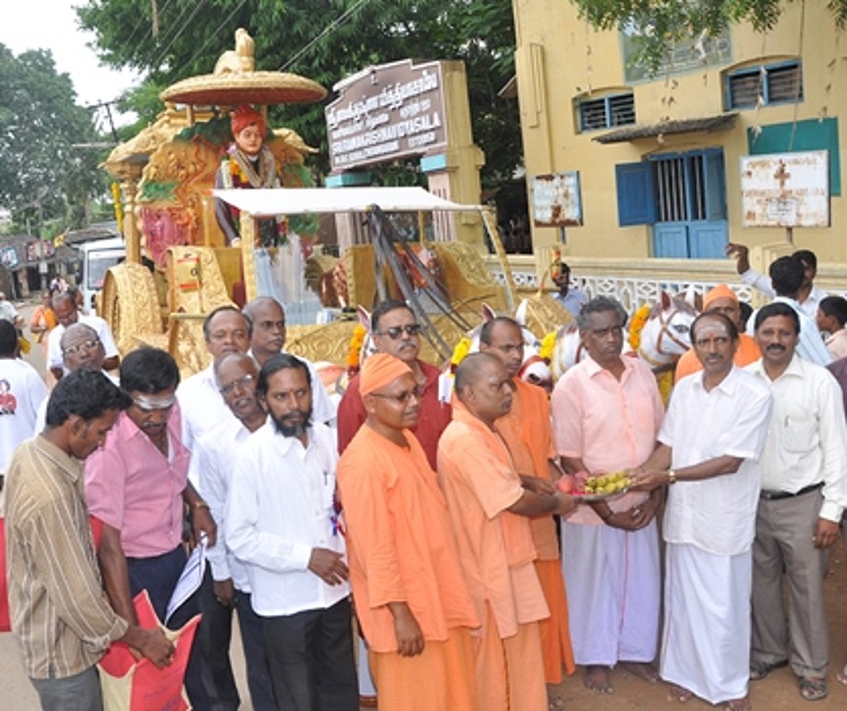 சிதம்பரம் வந்த விவேகானந்தர் ரதத்திற்கு சிறப்பான வரவேற்பு!