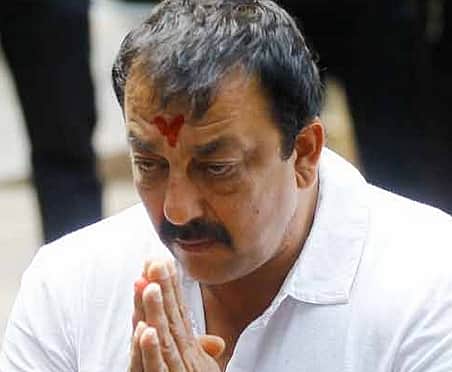 நடிகர் சஞ்சய் தத் விடுதலையை எதிர்த்து பொது நல வழக்கு