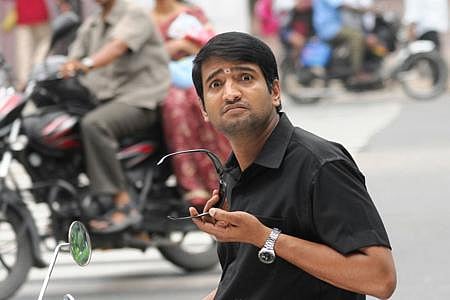 பாஜக வழக்கறிஞரைத் தாக்கிய விவகாரத்தில் நடிகர் சந்தானம் மீது வழக்குப்பதிவு!