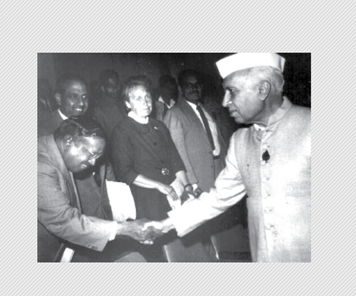 நினைத்துப் பார்க்க யாருமில்லை!