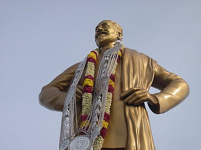 சென்னை மெரினா சாலை சிவாஜி கணேசன் சிலை அகற்றப்பட்டது