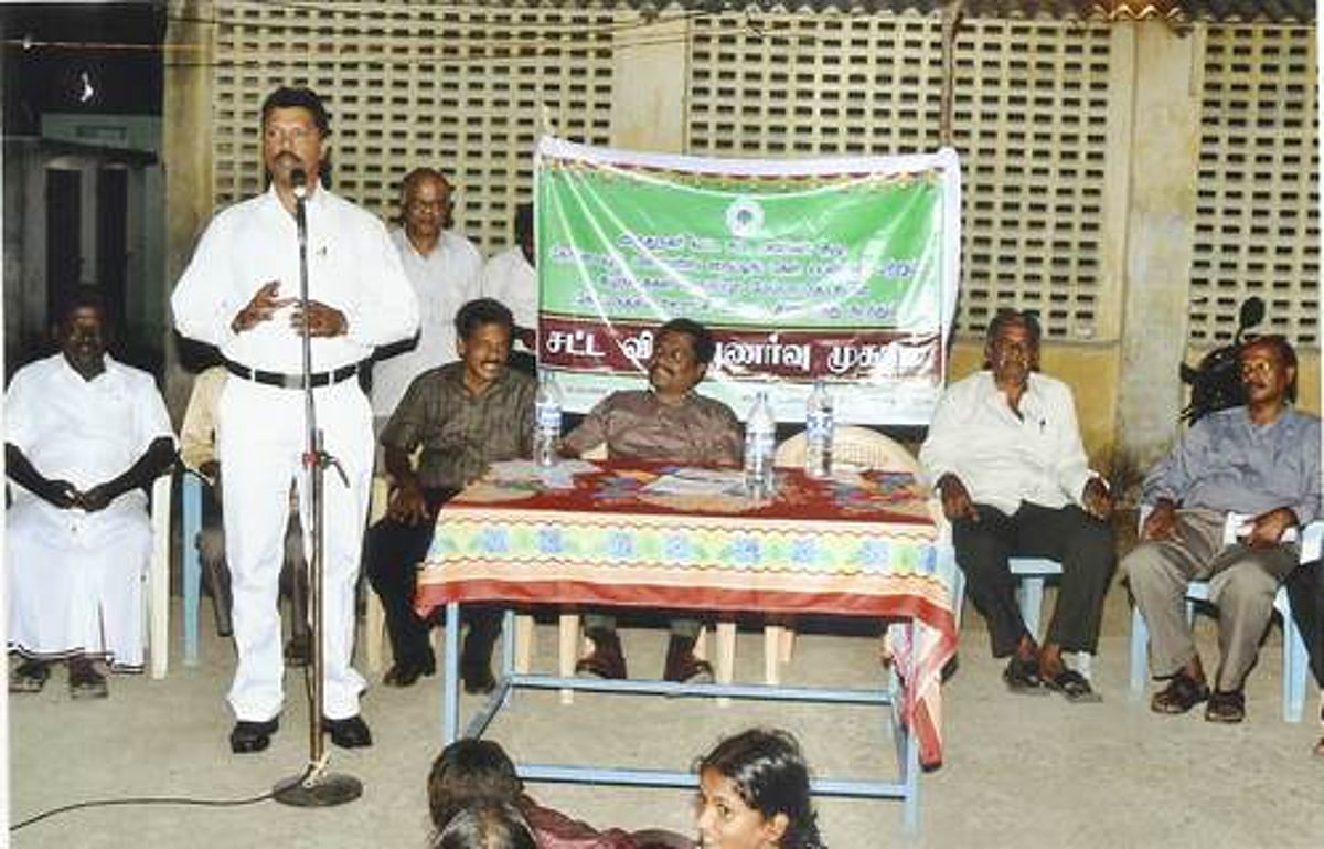 கிராமங்களில் பொதுமக்களிடம் சட்ட விழிப்புணர்வை ஏற்படுத்த முன்வரவேண்டும்: நீதிபதி பாலகிருஷ்ணன்