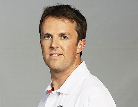 கிரீம் ஸ்வான் (கோப்புப்படம்)