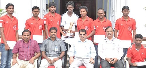 அகில இந்திய பல்கலைக்கு இடையேயான பூப்பந்து போட்டி: அண்ணாமலைப் பல்கலை அணி 2-ம் இடம்