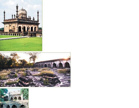 இருண்ட சுற்றுலாத் தலம்