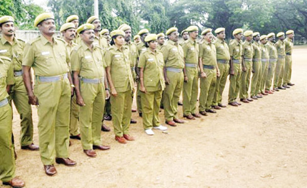 5 மாதங்களாக ஊதியம் இல்லாமல் தவிக்கும் ஊர்க்காவல் படையினர்