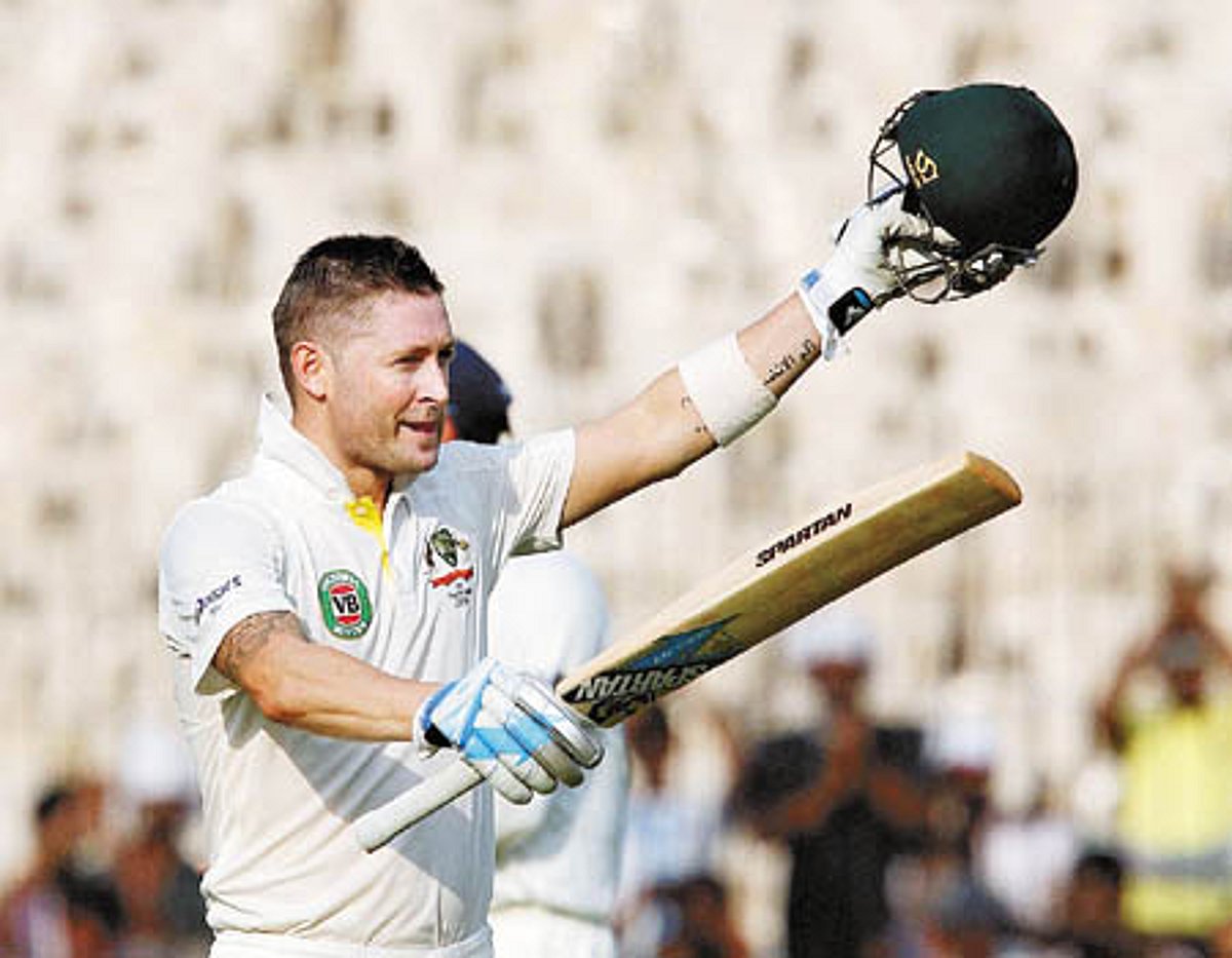 கிளார்க் சதம்; சரிவிலிருந்து மீண்டது ஆஸ்திரேலியா