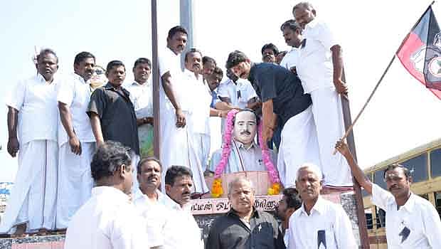 ஸ்ரீவிலி.யில் அ.தி.மு.க. சார்பில் அண்ணா நினைவு நாள்