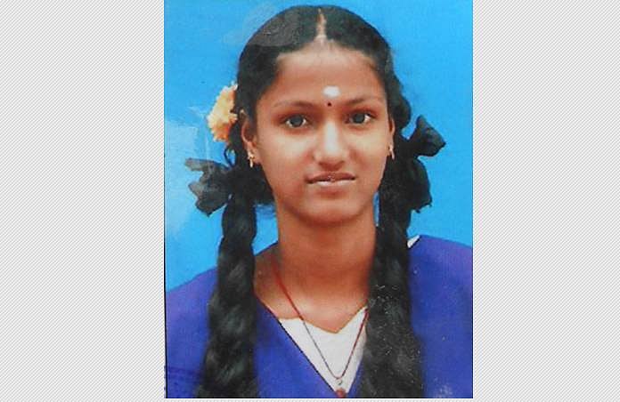 ஸ்ரீவில்லிபுத்தூரில் பயங்கரம்: பிளஸ் 2 மாணவி உயிருடன் எரித்துக் கொலை