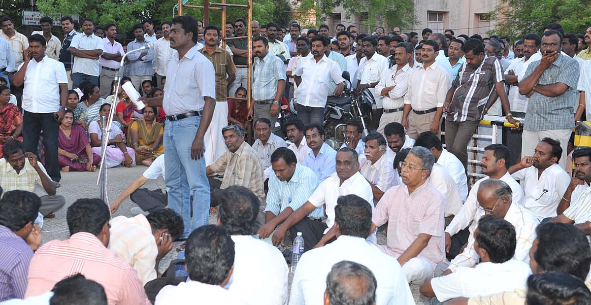 நிதிமுறைகேடு குறித்து குற்றவியல் நடவடிக்கை எடுக்க வேண்டும்: அண்ணாமலைப் பல்கலைக்கழக ஆசிரியர்-ஊழியர் கூட்டமைப்பு