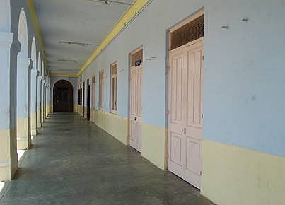 தமிழகம் முழுவதும் ஆசிரியர்கள், ஊழியர்கள் உண்ணாவிரதம்: வெறிச்சோடி கிடந்த அண்ணாமலைப் பல்கலைக்கழகம்