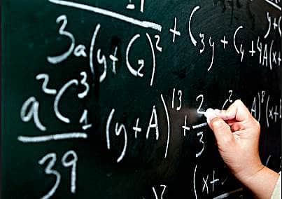 ஸீரோவுடன் ஸீரோவைக் கூட்டினால் ஸீரோதான்: கணக்கு வாத்தியார் போல பதில் சொல்லும் முதல்வர்