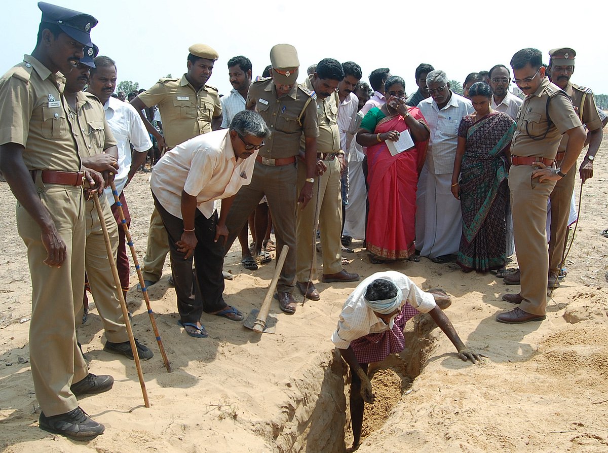 சிதம்பரம் அருகே வக்கீல் குமாஸ்தா கொலை!