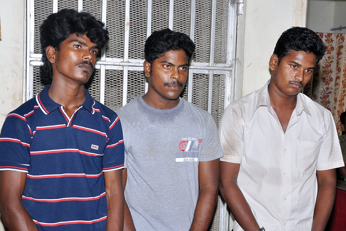 சிதம்பரத்தில் ஸ்டீல் கார்பரேஷன் உரிமையாளரை உருட்டு கட்டையால் தாக்கி ரூ.3 லட்சம் வழிபறி: 3 பேர் கைது