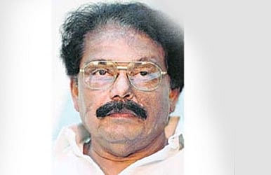 வருமானச் சான்றிதழ், சாதிச்சான்றிதழ்களை காலதாமதமின்றி வழங்க வேண்டும்: அமைச்சர் கே.கே.எஸ்.எஸ்.ஆர். இராமச்சந்திரன்