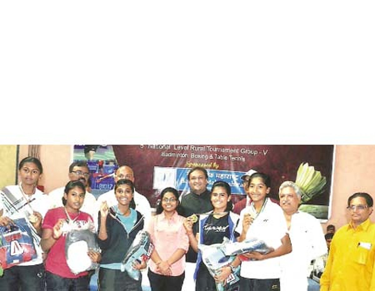 இரண்டு கைகள் நான்கானால்...!