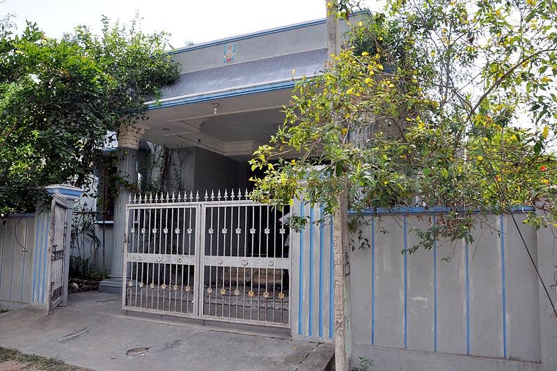 சிதம்பரம் : தம்பதியை தாக்கிவிட்டு நகைகள் கொள்ளை