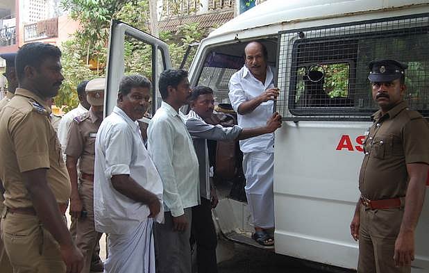சிதம்பரத்தில் பாமக மாநில துணைத்தலைவர் கைது!