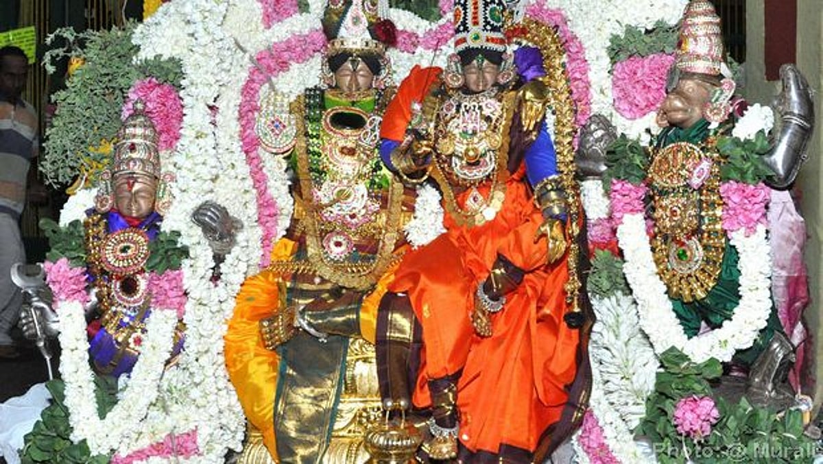 ராமராக சித்தரிக்கப்பட்டிருக்கும் அரசியல் கட்சித் தலைவர்: பிகார் தொண்டர்களின் போஸ்டரால் பரபரப்பு!