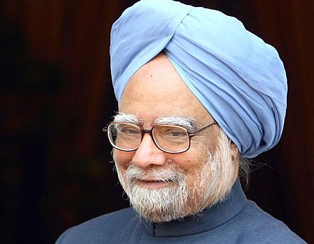 திருச்சி வந்த பிரதமருக்கு தமிழக அமைச்சர்கள் வரவேற்பு