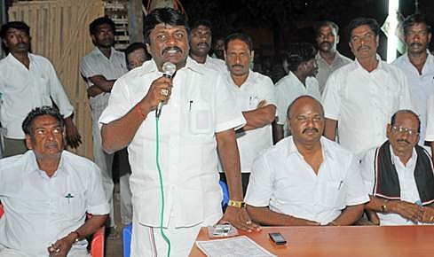 அனைத்து முதல்வர்களுக்கும், முதல்வராக ஜெயலலிதா திகழ்கிறார்: நாக.முருகுமாறன் எம்எல்ஏ புகழாரம்